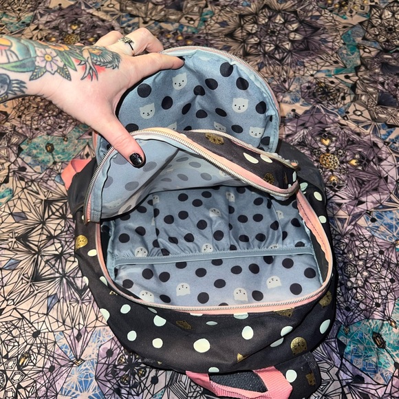 pink white gold cat backpack - Picture 3 of 3